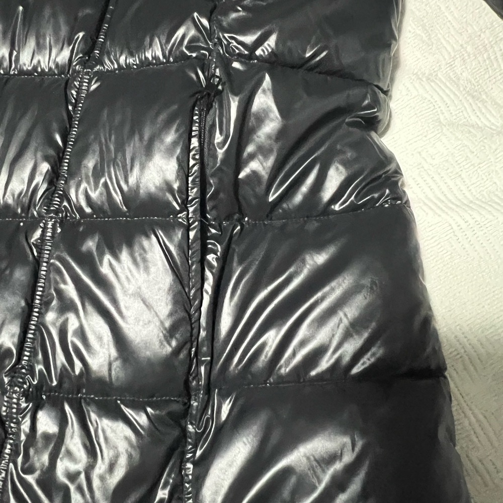 Aventura Women's Glossy Charcoal Puffer Coat - Picture 6 of 13